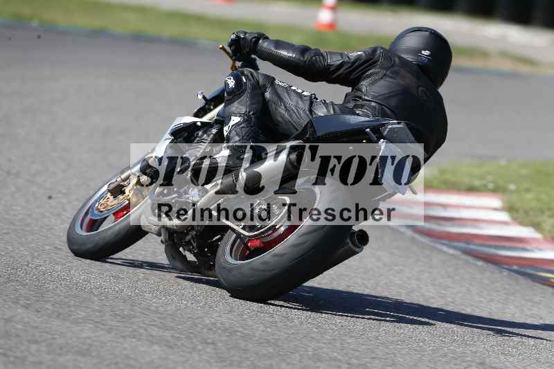 /43 08.08.2025 Discover the Bike ADR/Race 3 rot/410